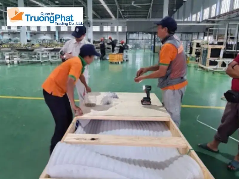 xếp dỡ hàng nguy hiểm 