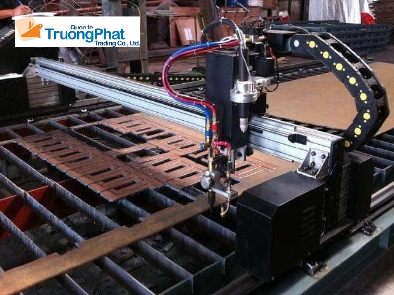 Quy Trình Nhập Khẩu Máy Cnc Cắt Kim Loại: Thủ Tục, Chi Phí & Cách Kiểm Soát Rủi Ro