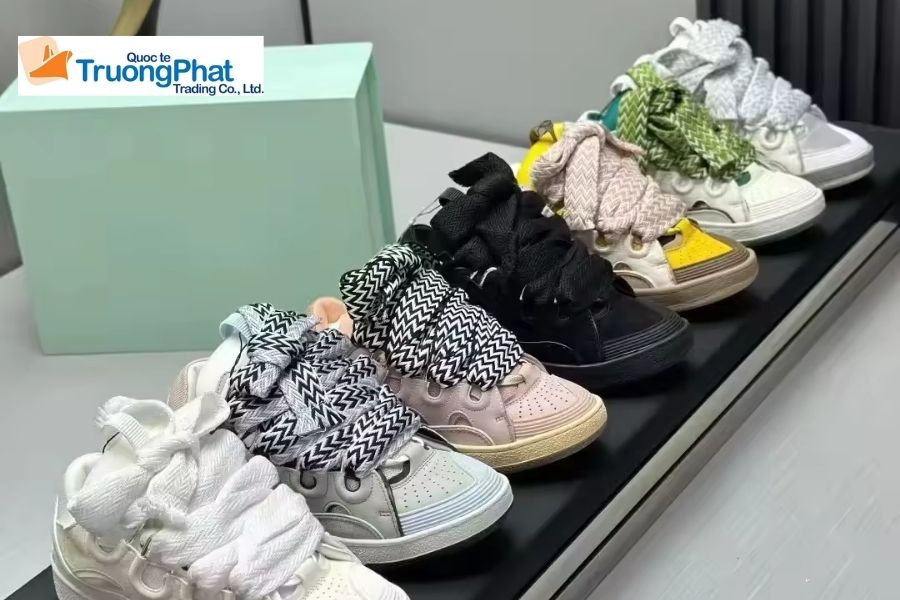 Thủ Tục Nhập Khẩu Giày Thể Thao Đế Cao Su Chi Tiết Nhất 