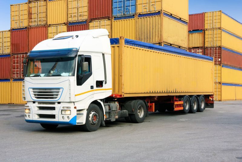 Bảng giá cước vận chuyển container bằng đường bộ là bao nhiêu?